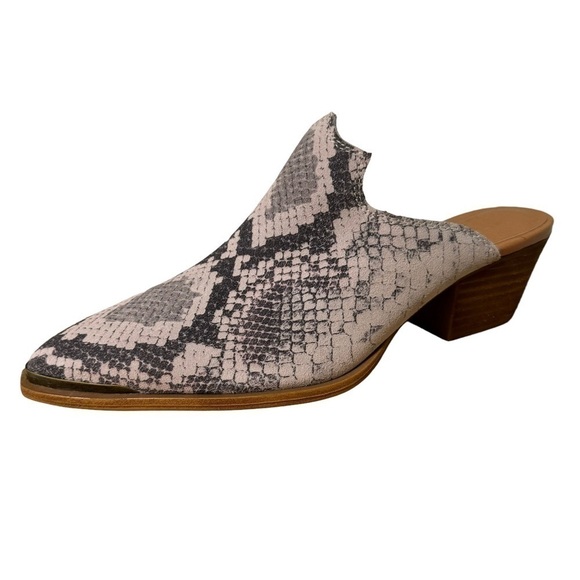 NWT Dingo Knockout Natural Gray Snake Print Suede Leather Slip On Mules Size 9 - Picture 1 of 15